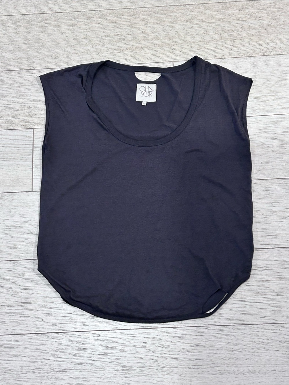 Chaser Dark Gray Scoop Neck Distressed Cap Sleeve Top Extra Small
